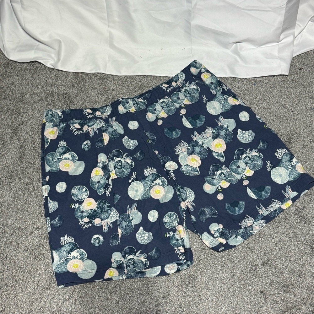 The North Face Navy Floral Swim Trunks Size XL